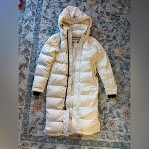 Aritzia Super Puff (Long)